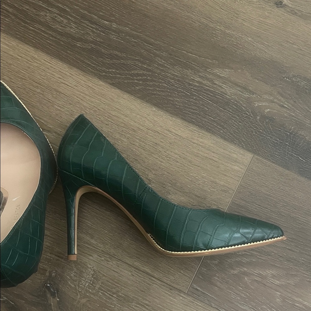 Bcbgeneration Dark Green Croc-Patterned Heels - image 2